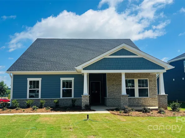 524 Darya Dr, York, SC 29745