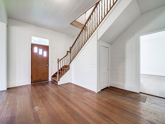 5th image of 909 22nd St
