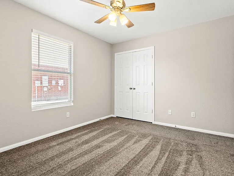 2409 Riley Dr — Photo 12