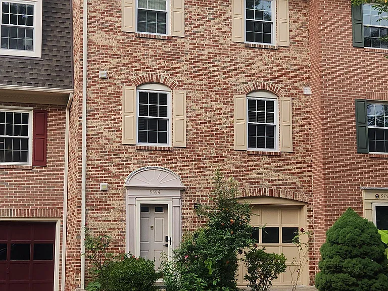 9354 McCarthy Woods Ct — Photo 1
