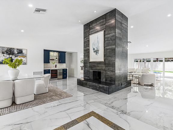 4th image of 2069 SW 7th Court