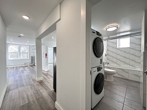 4th image of 34-36 Clifton Pl #B1