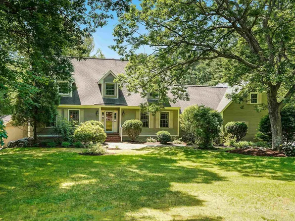 30 Weymouth Drive, Bedford, NH 03110