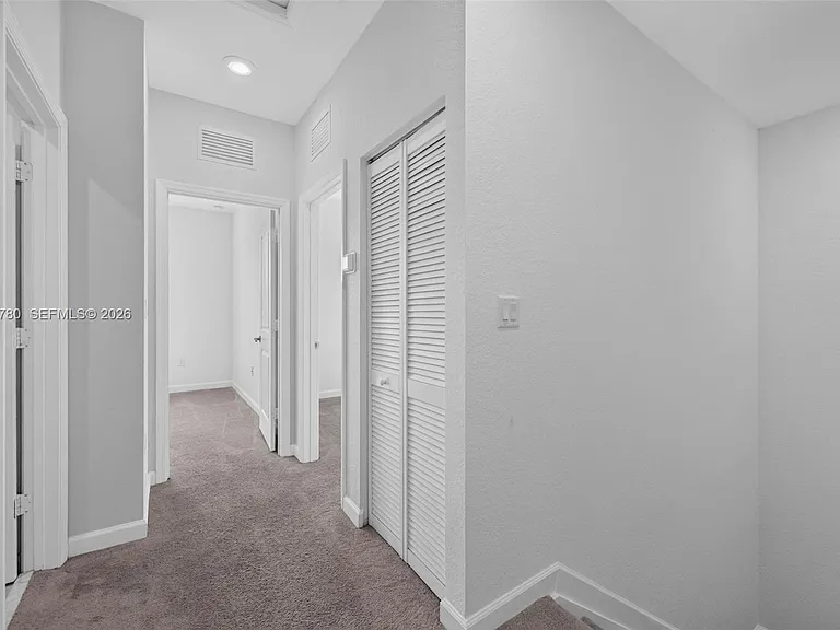 1586 SE 27th Ter #1586 — Photo 27