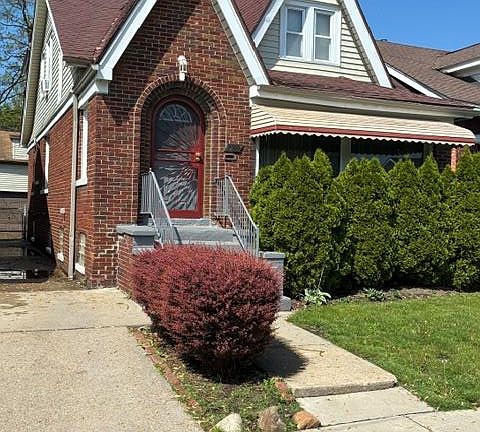 2nd image of 269 Eastlawn St
