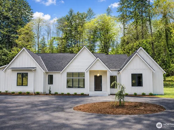 275 Island Boulevard, Fox Island, WA 98333