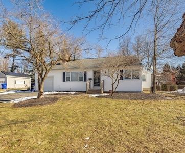 39 E Allen Ridge Rd, Springfield, MA, 01118