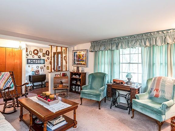 5th image of 1810 Langview Dr