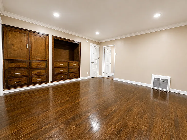 4308 Gateway Ave #1 — Photo 4
