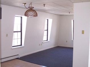 23 Sterling St APT 16, Clinton, MA 01510