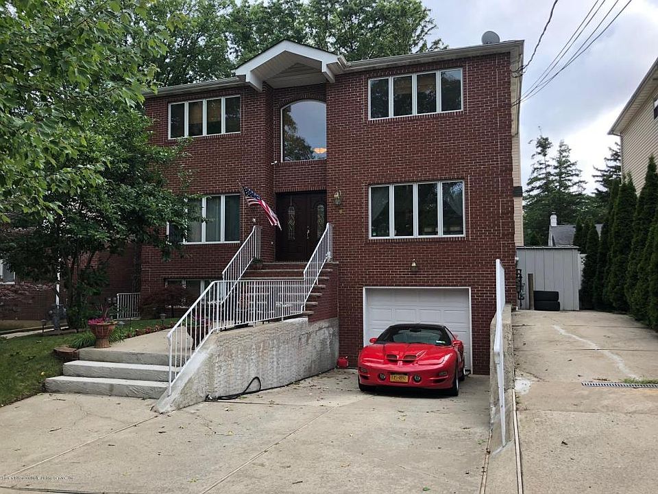 1st image of 76 Acacia Ave