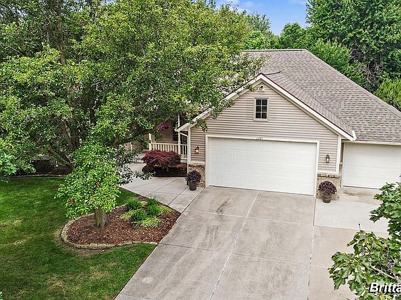 5th image of 2289 Pheasant Ave NW