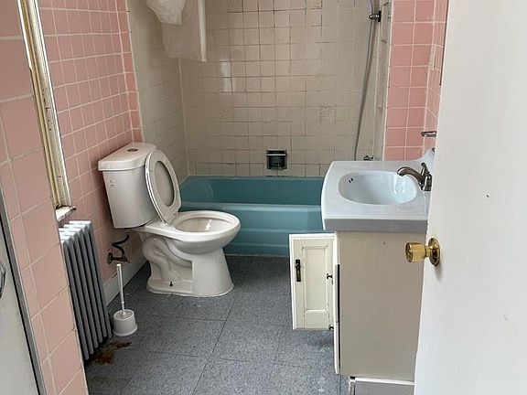 5th image of 168-168.5 Garfield St