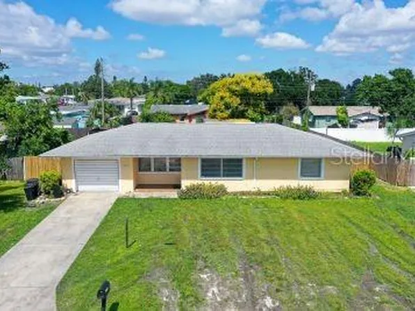 1104 Fruitland Ave, Bradenton, FL 34207