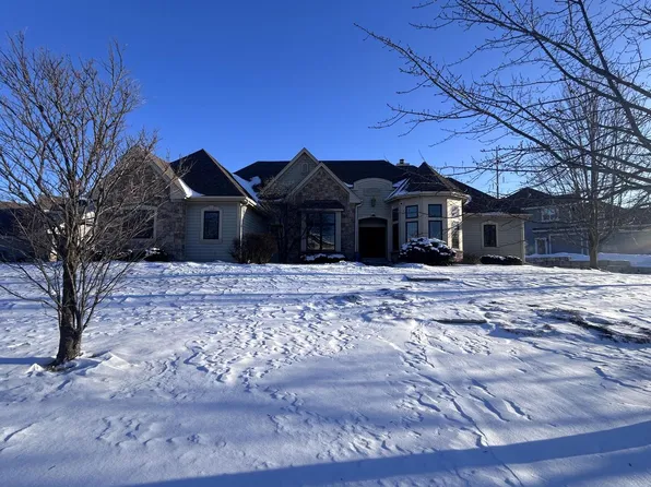 560 Birchwood DRIVE, Hartland, WI 53029