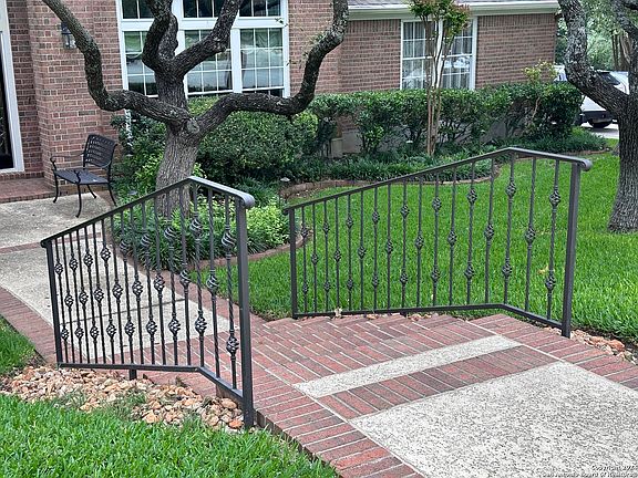 3rd image of 21902 SOMERTON LN