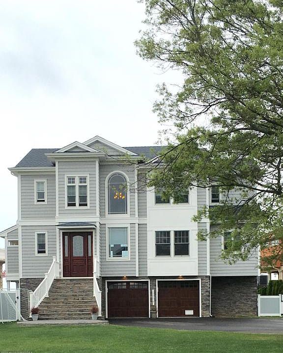 2nd image of 1714 Bay Point Pl