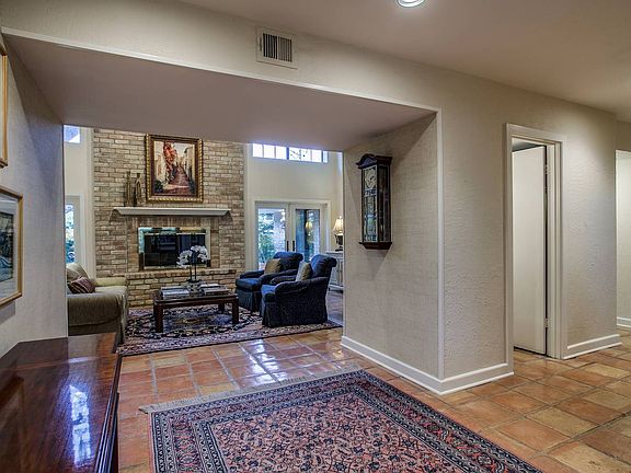 5th image of 3507 Marymont Dr