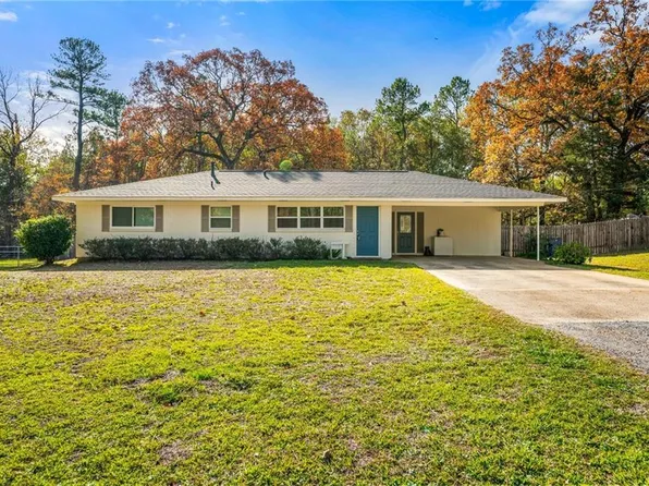 1093 Hickory St, Jena, LA 71342