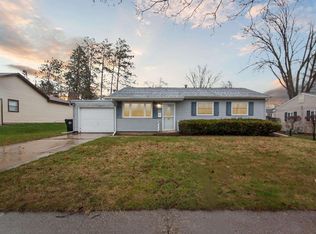 1757 Sun Valley Dr, Beloit, WI 53511