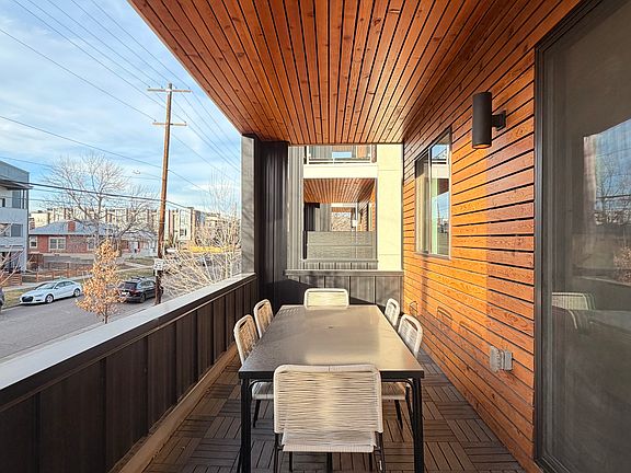 5th image of 1718 Irving St Unit 1
