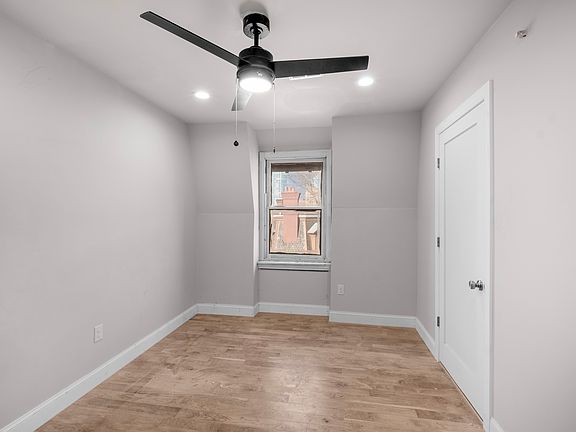 3rd image of 333 S 21st St #100