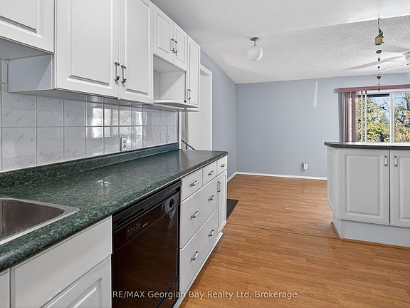 4th image of 2407 Rumney Rd