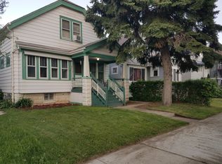 3010 S 9th Pl, Milwaukee, WI 53215