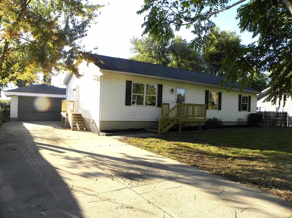 47141 Greenview Rd, Shelby Township, MI 48317