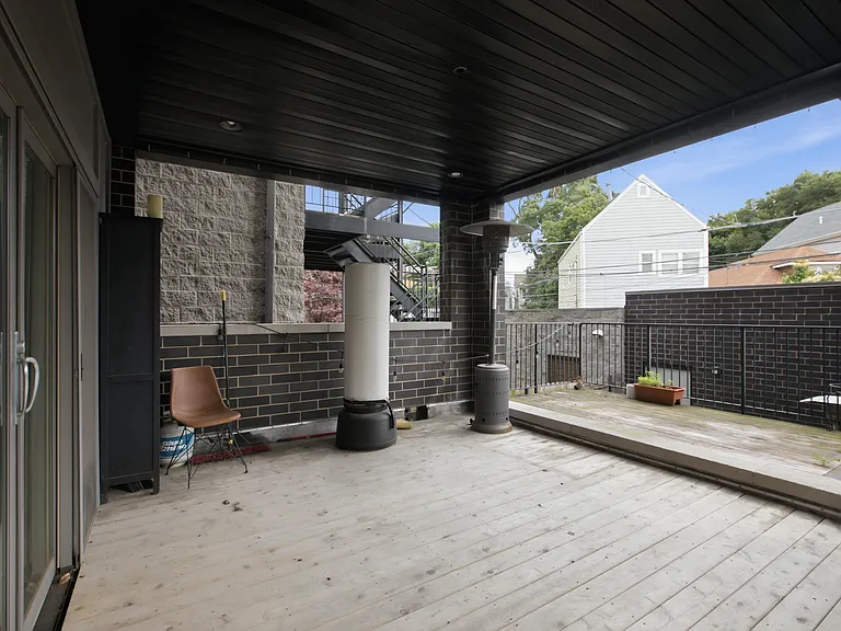 3049 N Clybourn Ave #1 — Photo 17