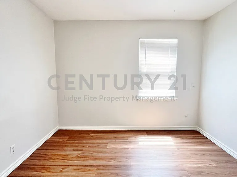 2310 Healey Dr — Photo 9