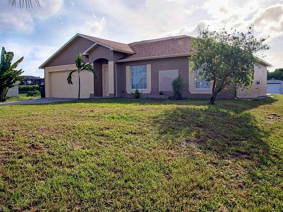 3rd image of 3025 Everglades Blvd N