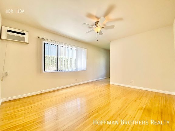 3rd image of 2557 S Sepulveda Blvd #8
