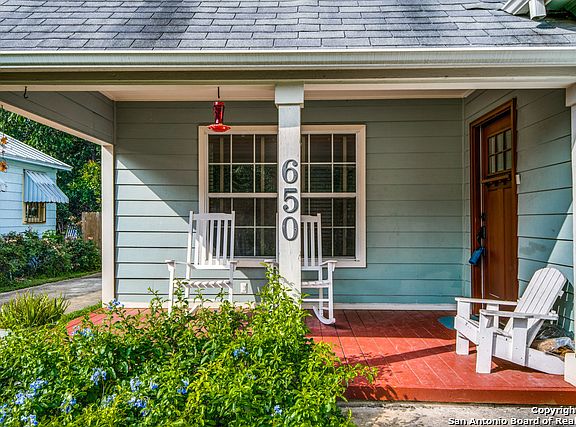 2nd image of 650 E Ashby Pl