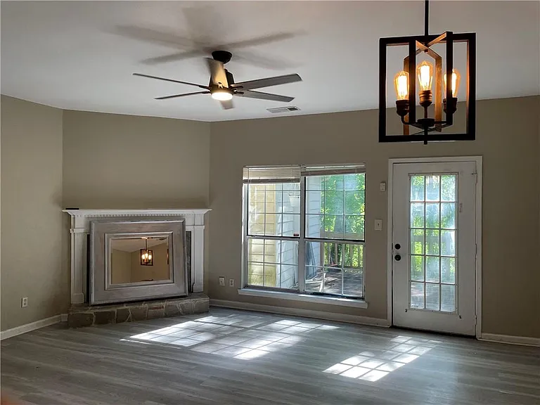 2295 Fairways Ct NW — Photo 8