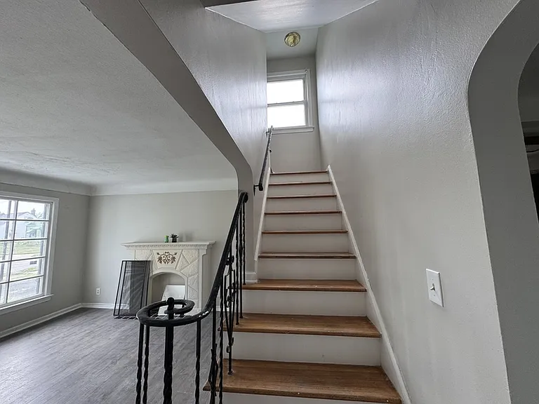 18801 Invermere Ave — Photo 14