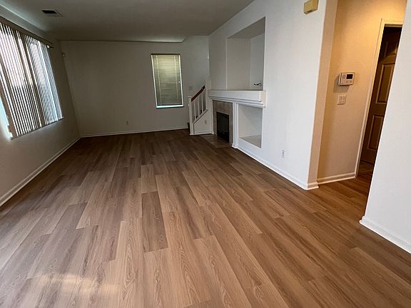 2nd image of 1209 Mayberry Ln