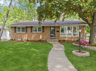 1334 Seminole Ave, West Saint Paul, MN 55118