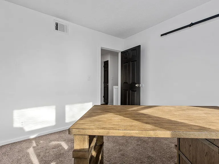 62 Midland Heights Cir #C — Photo 10