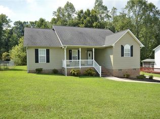 9 Collin Ln, Thomasville, NC 27360