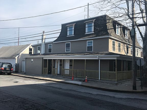 3rd image of 102 E Ayre St