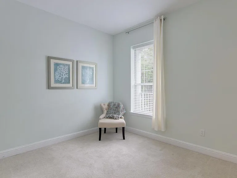 167 Brooks St #202 — Photo 16