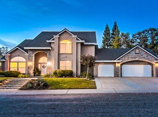 2908 Forest Hills Dr, Redding, CA 96002