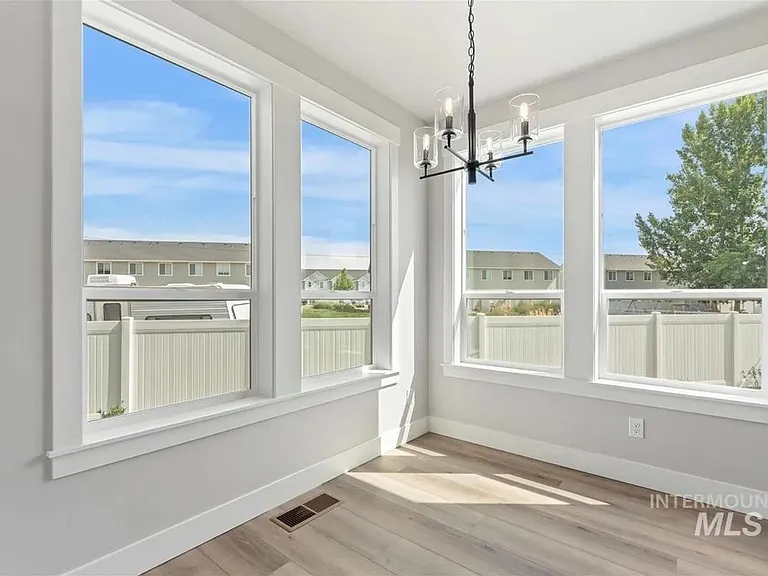 578 Hidden Mill Ct — Photo 14