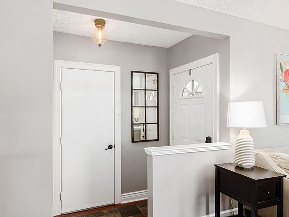 4th image of 7855 Heathcock Ct