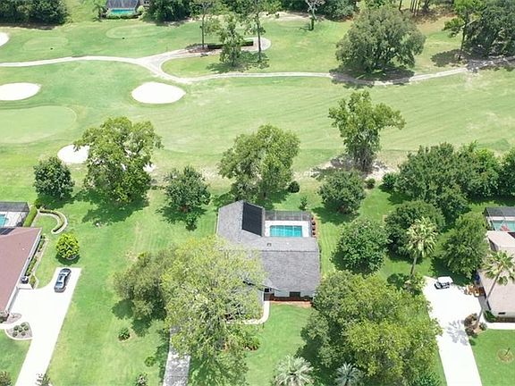 3rd image of 712 E Keller Ct