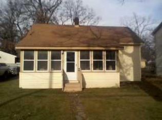 6356 Hatchery Rd, Waterford, MI 48329