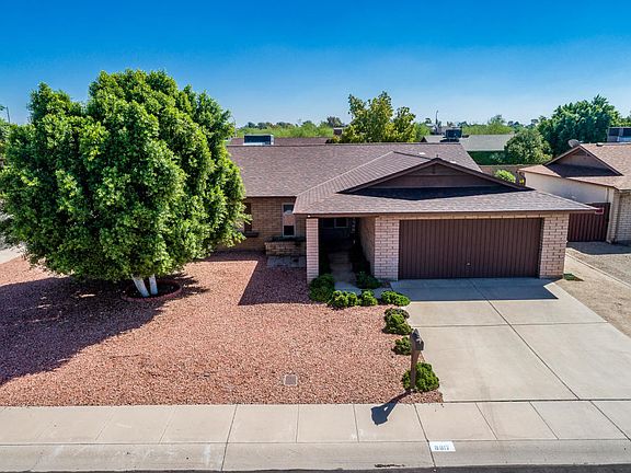 3rd image of 8817 N 53rd Dr