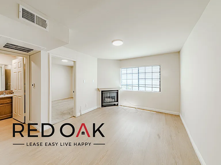 Toluca Lofts — Photo 24