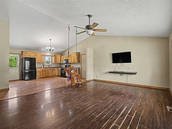 3rd image of 8320 Keister Rd